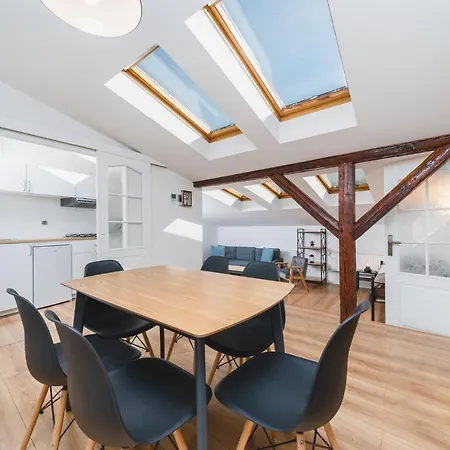 Διαμέρισμα Unique Loft In Old Town Main Square - A/c *