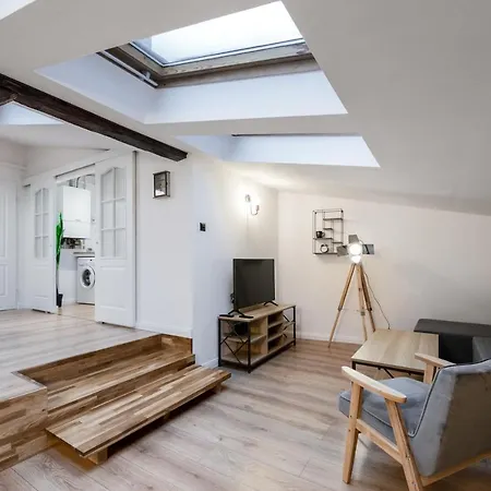 Unique Loft In Old Town Main Square - A/c *