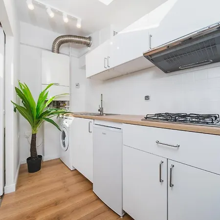 Unique Loft In Old Town Main Square - A/c Διαμέρισμα
